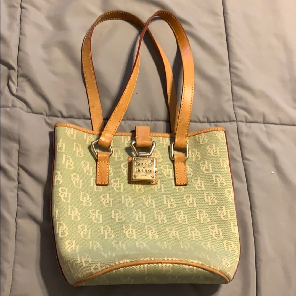 Dooney & Bourke purse